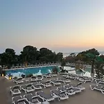 Casa de Férias St Raphael- Mobile 3ch Clim -magnifique Vue Mer-ile D'or - Plages Et Piscine
