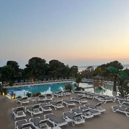펜션 St Raphael- Mobile 3ch Clim -magnifique Vue Mer-ile D'or - Plages Et Piscine