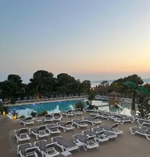 بيت للعطل St Raphael- Mobile 3ch Clim -magnifique Vue Mer-ile D'or - Plages Et Piscine